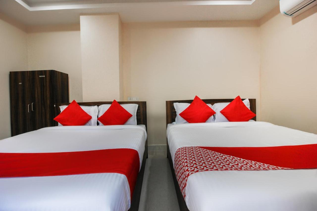 Отель Oyo 66942 Venus Residency Lalaguda Экстерьер фото
