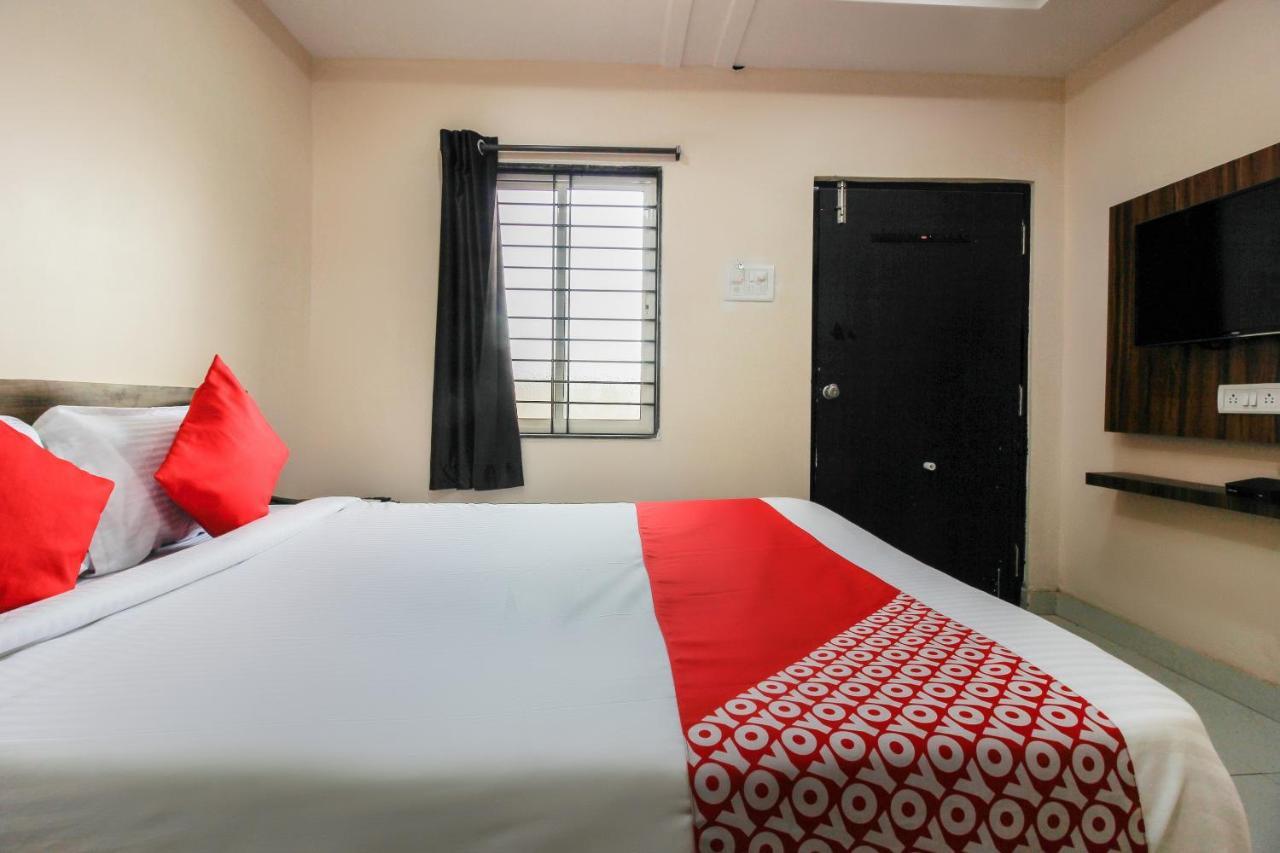 Отель Oyo 66942 Venus Residency Lalaguda Экстерьер фото