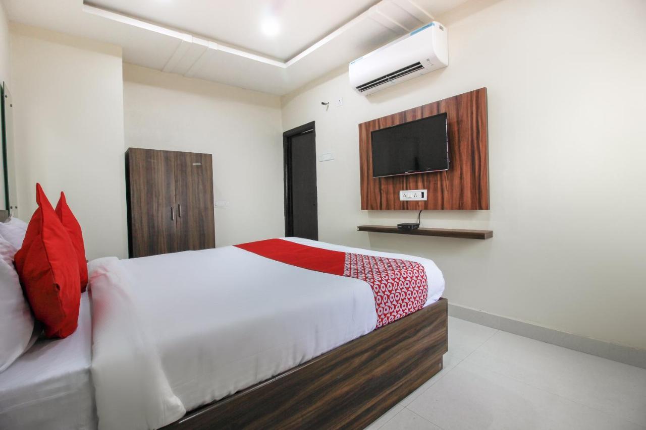 Отель Oyo 66942 Venus Residency Lalaguda Экстерьер фото