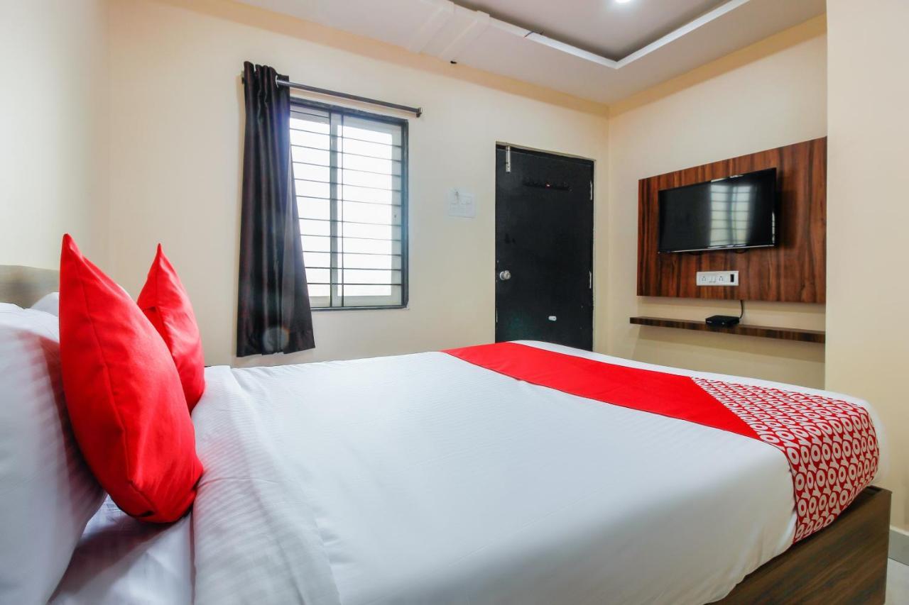 Отель Oyo 66942 Venus Residency Lalaguda Экстерьер фото