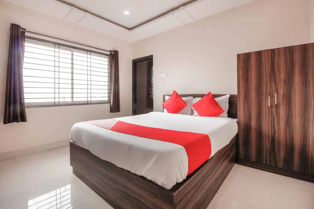 Отель Oyo 66942 Venus Residency Lalaguda Экстерьер фото