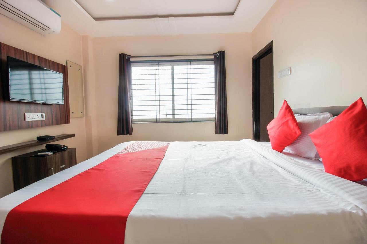 Отель Oyo 66942 Venus Residency Lalaguda Экстерьер фото