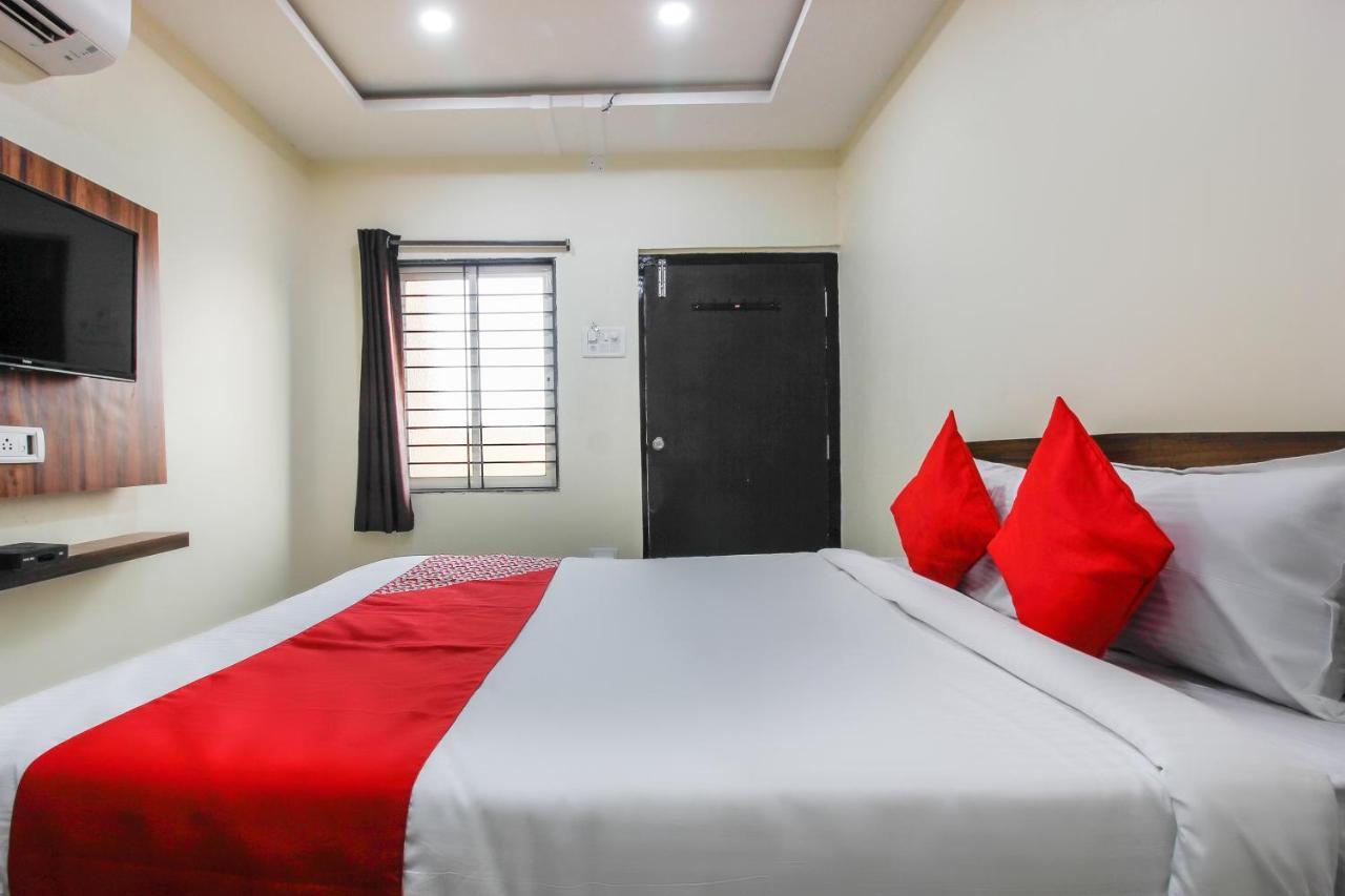 Отель Oyo 66942 Venus Residency Lalaguda Экстерьер фото