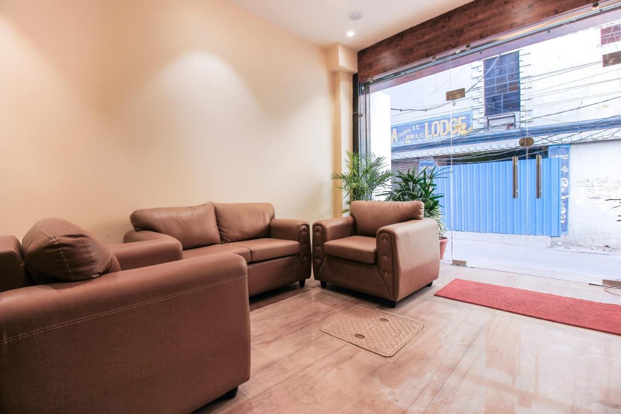 Отель Oyo 66942 Venus Residency Lalaguda Экстерьер фото