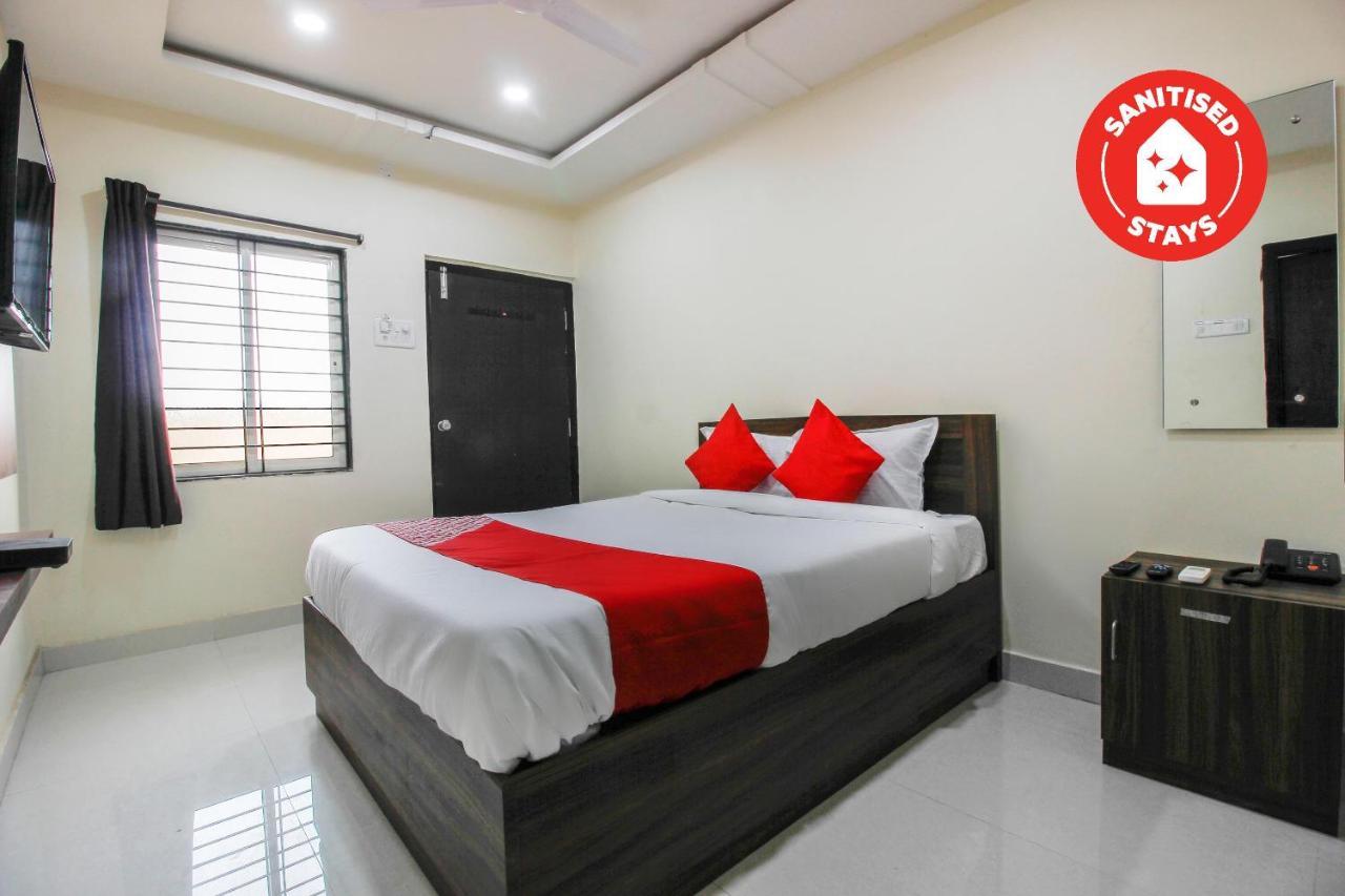 Отель Oyo 66942 Venus Residency Lalaguda Экстерьер фото